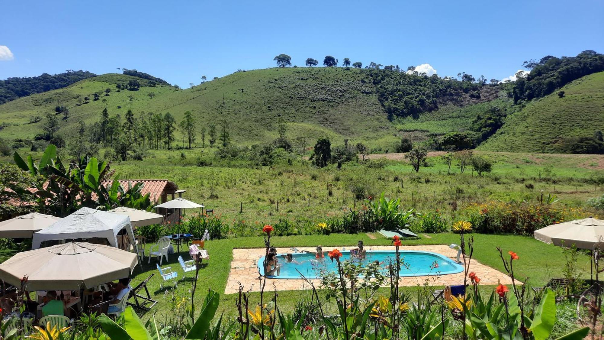 Pousada Chalés dos Montes Santana dos Montes Exterior foto